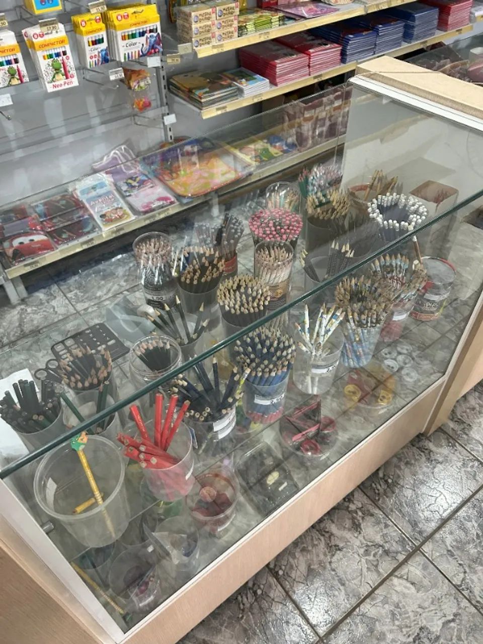 Passo Ponto de Papelaria Completa com ótima clientela - Foto 5