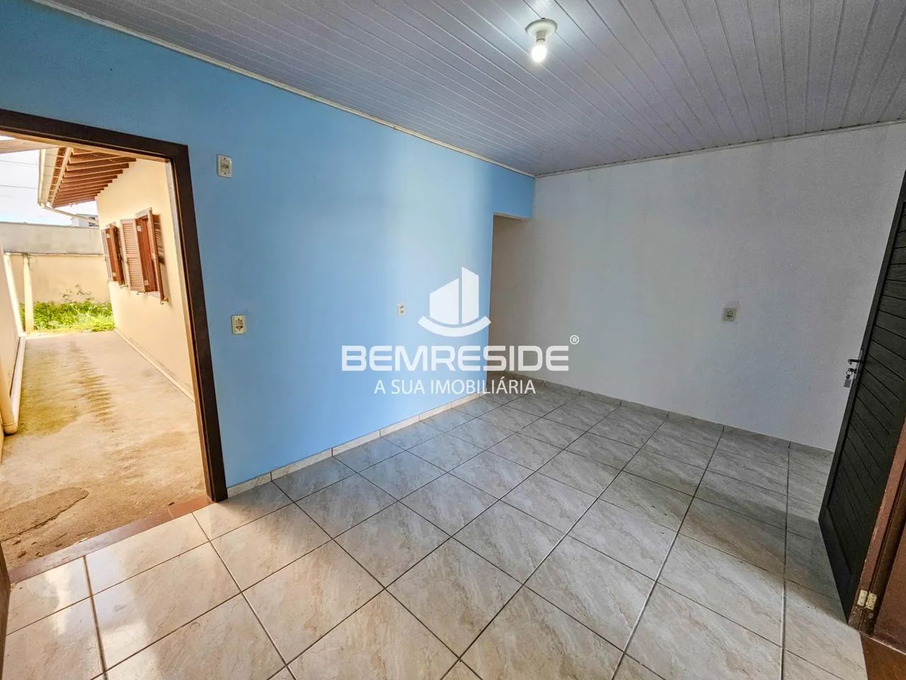 Casa geminada com dois quartos no centro da cidade - Foto 3