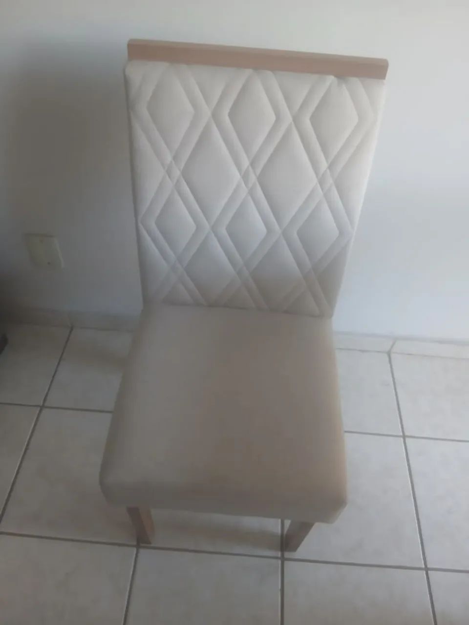 Mesa quadrada de quatro lugares - Foto 4