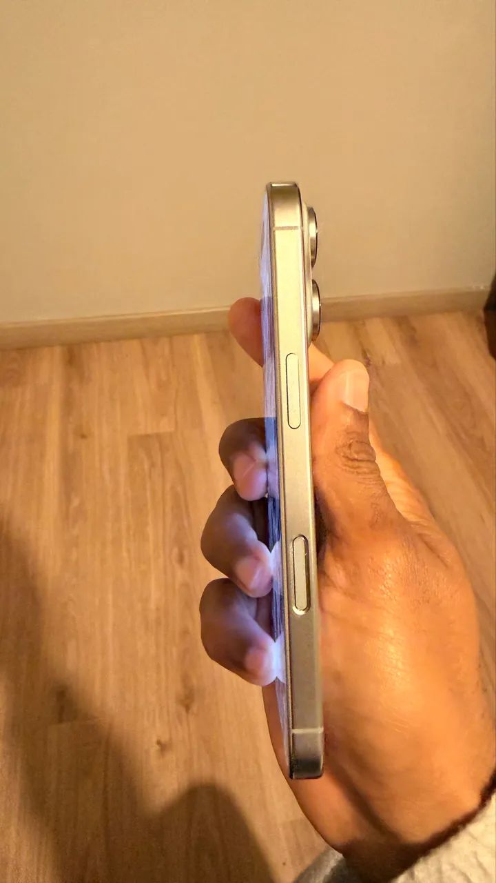 iPhone 16 pro  - Foto 4