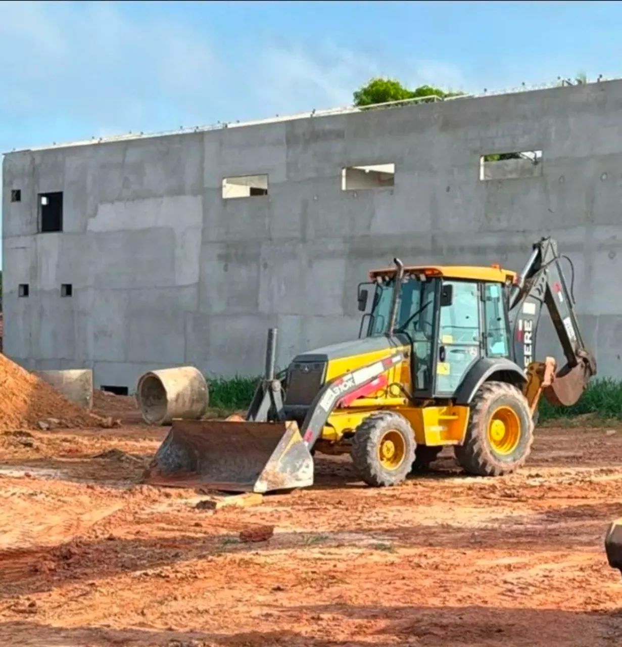 RETROESCAVADEIRA JOHN DEERE 310K  - Foto 5