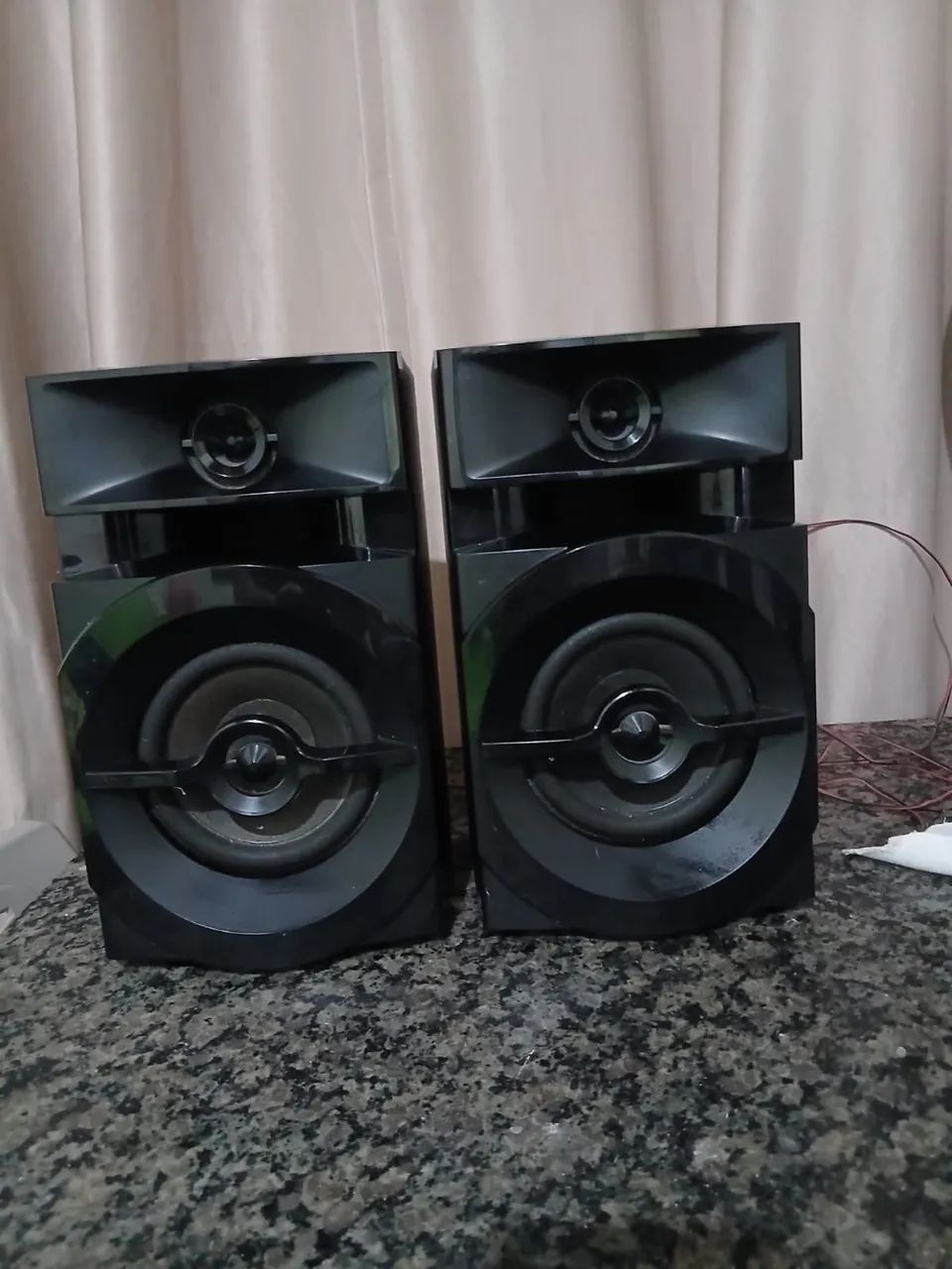 2 Caixa de som 