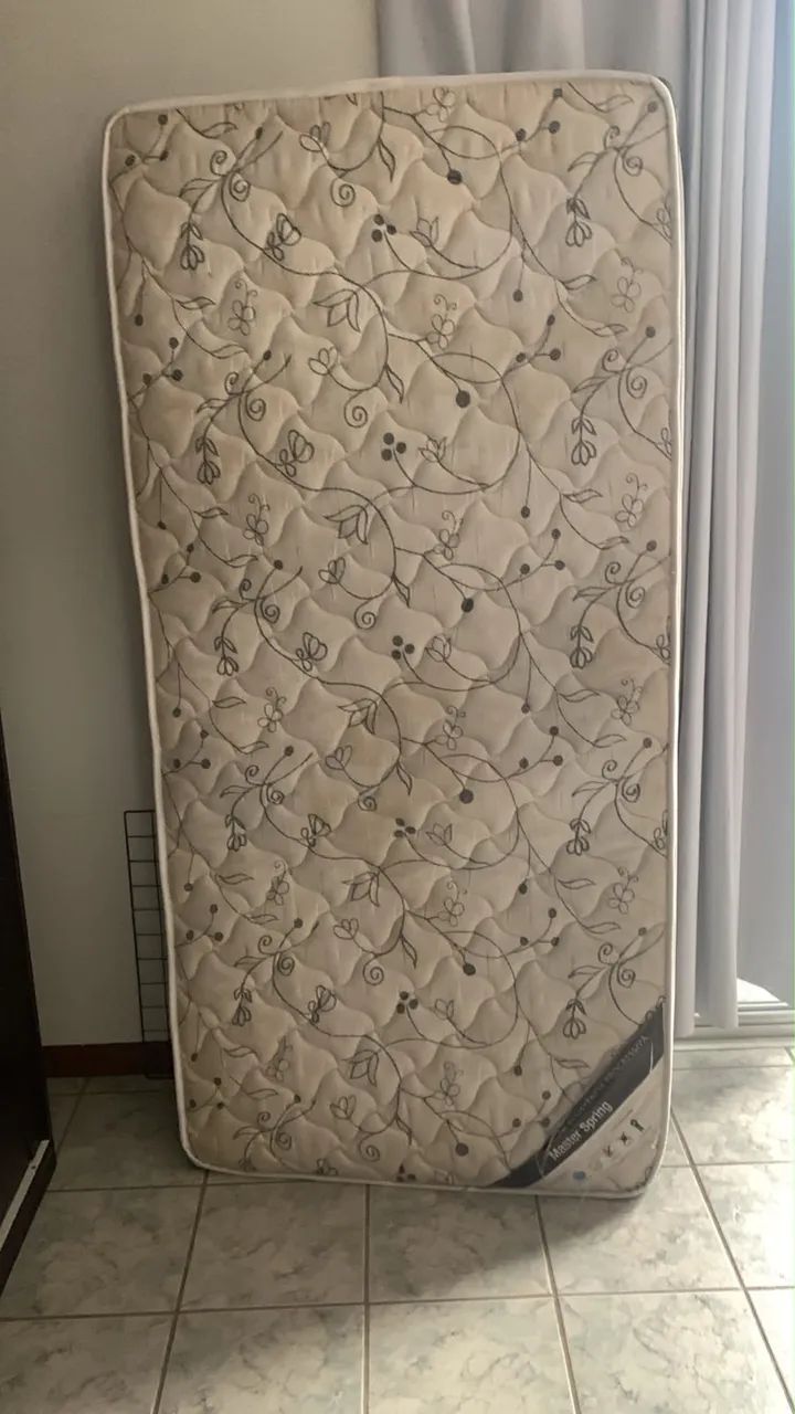 Colchão solteiro com molas  - Foto 2