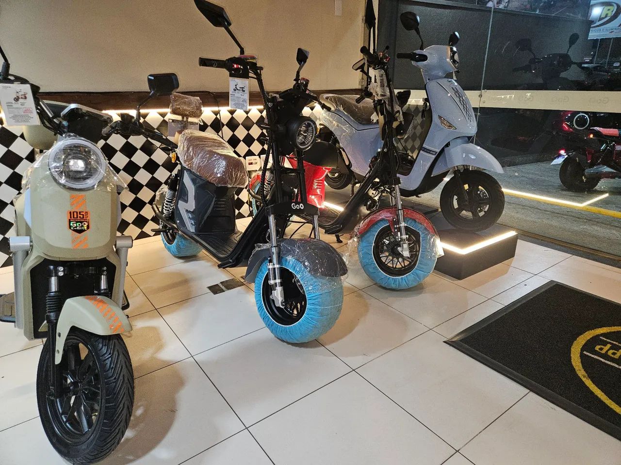 Scooter elétrica marcada Goo elétricos  - Foto 2