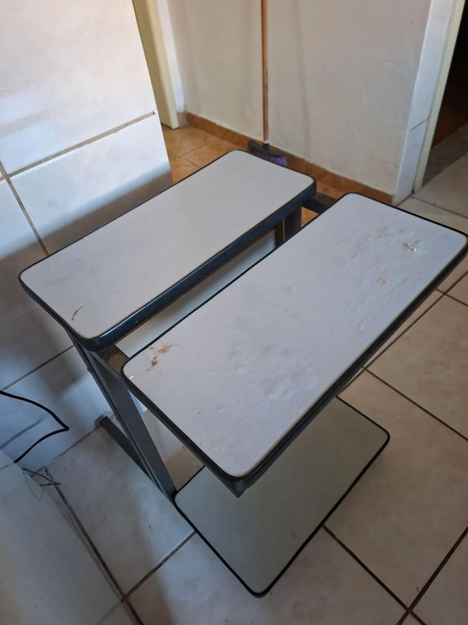 Mesa lateral de Apoio - Foto 2
