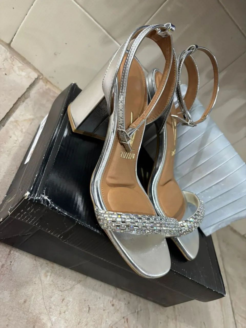 Vestido e sandália salto  - Foto 4
