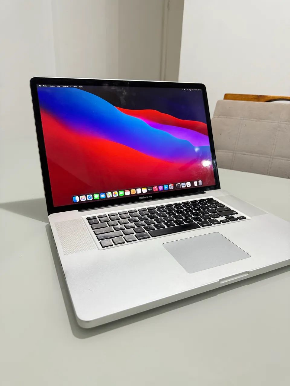 MacBook Pro 17 inch - Core i7 - 16Gb Ram - Estado de novo