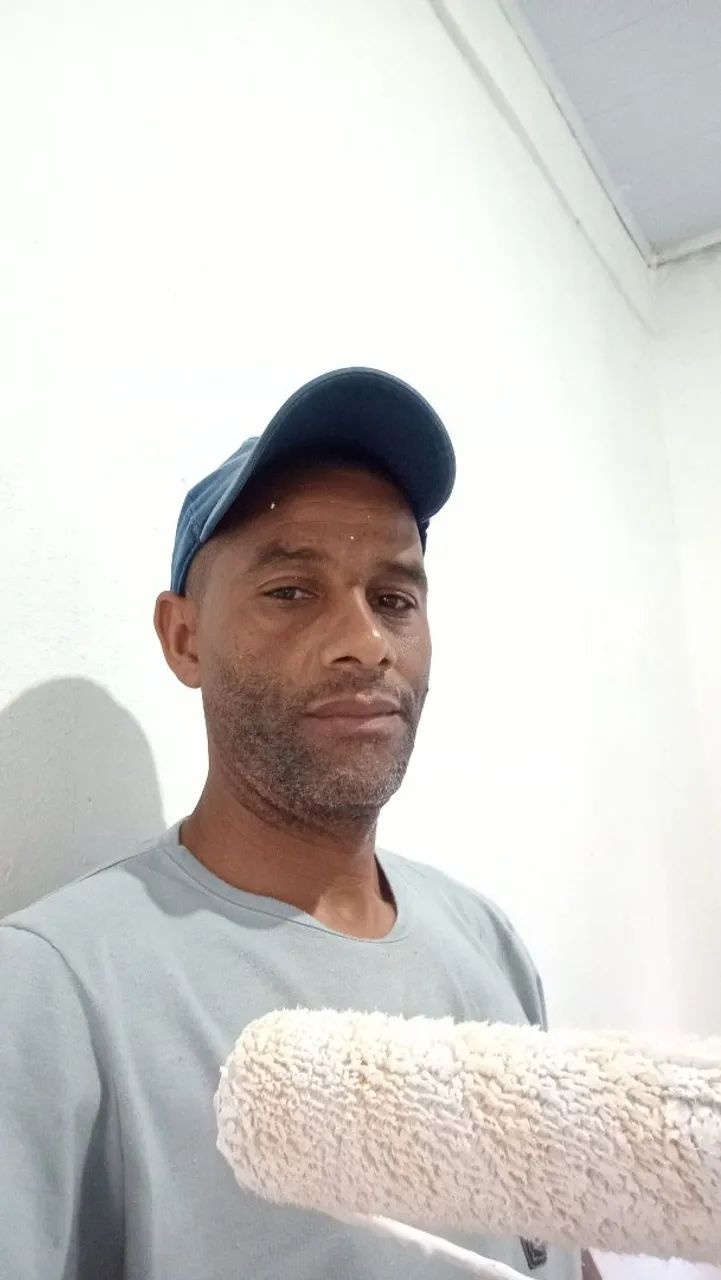 Ednei pedreiro disponível *