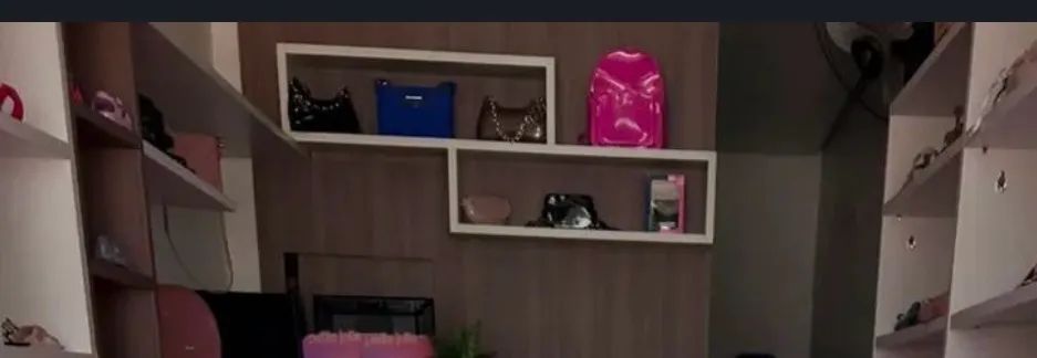 Vendo em mdf  nicho em perfeito estado 