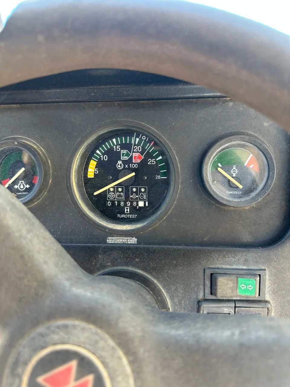 Trator 250  - Foto 2