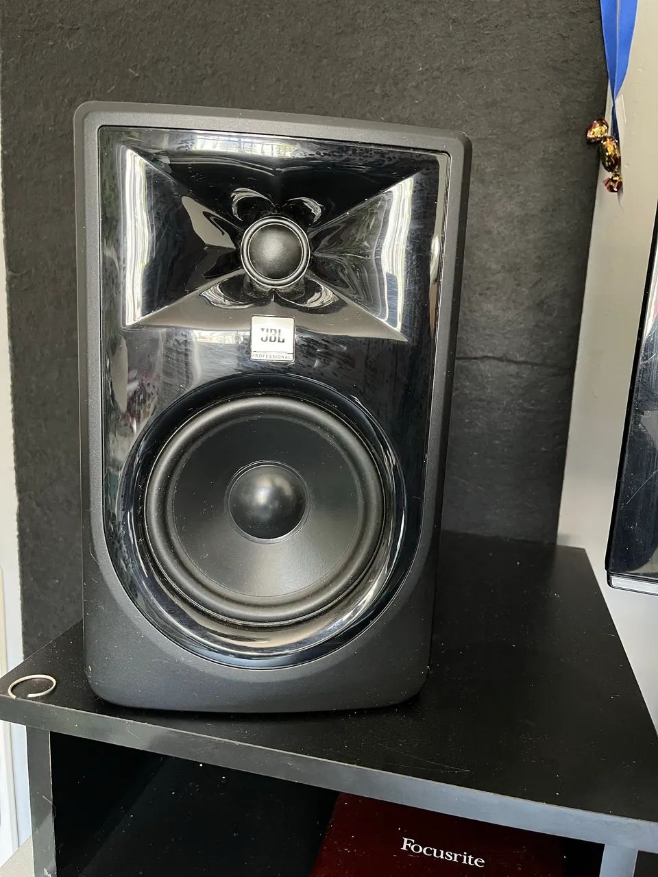 Par de Monitores JBL MKII Series 3  - Foto 2