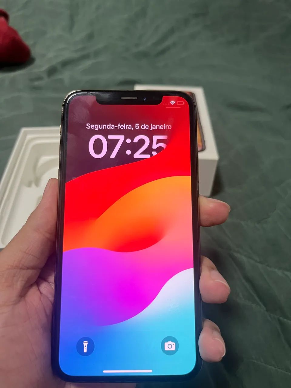iPhone XS sem detalhes