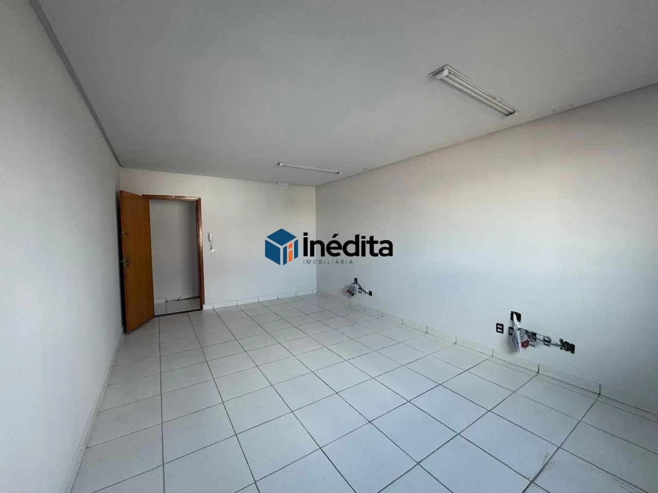 Excelente oportunidade de locação de Sala Comercial, 2º piso, Setor Sudoeste, R$1.000,00/m - Foto 4