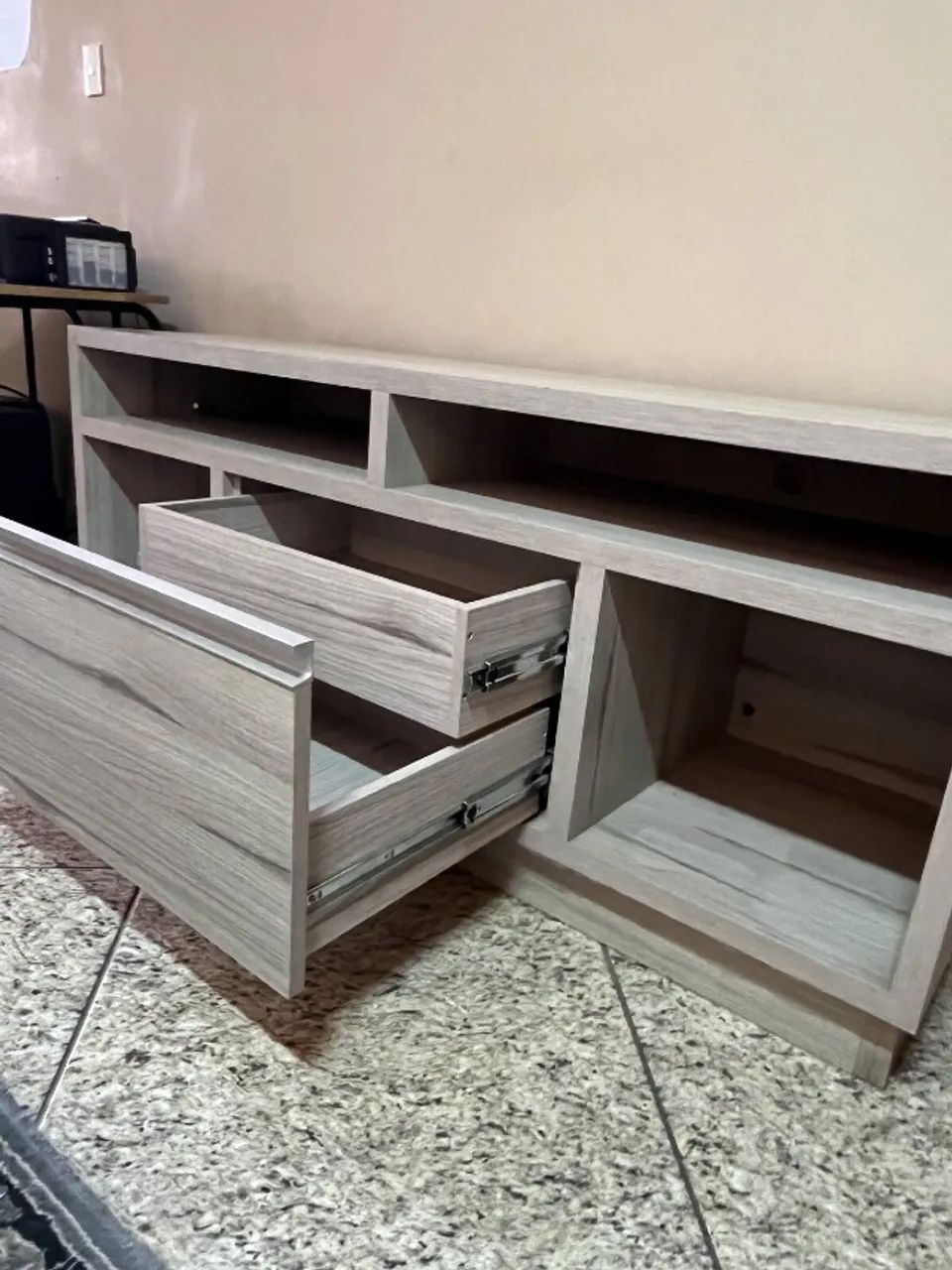 Rack de sala Com gavetas e nichos - Foto 4
