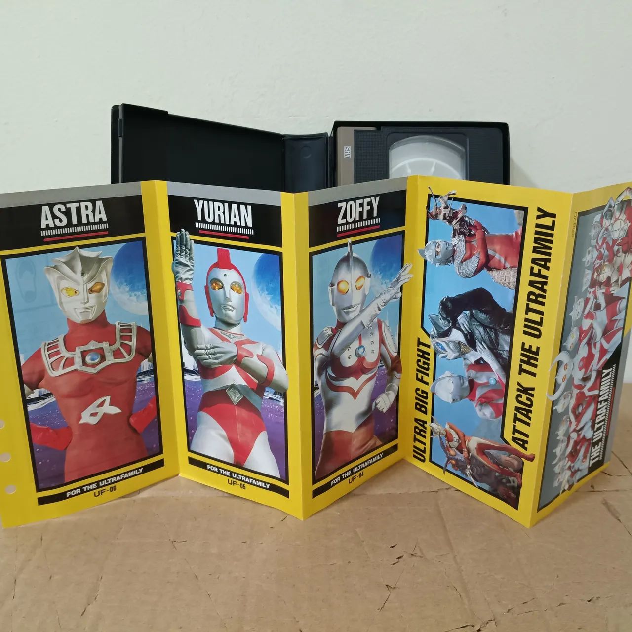 VHS HAPAN ULTRAMAN  - Foto 3