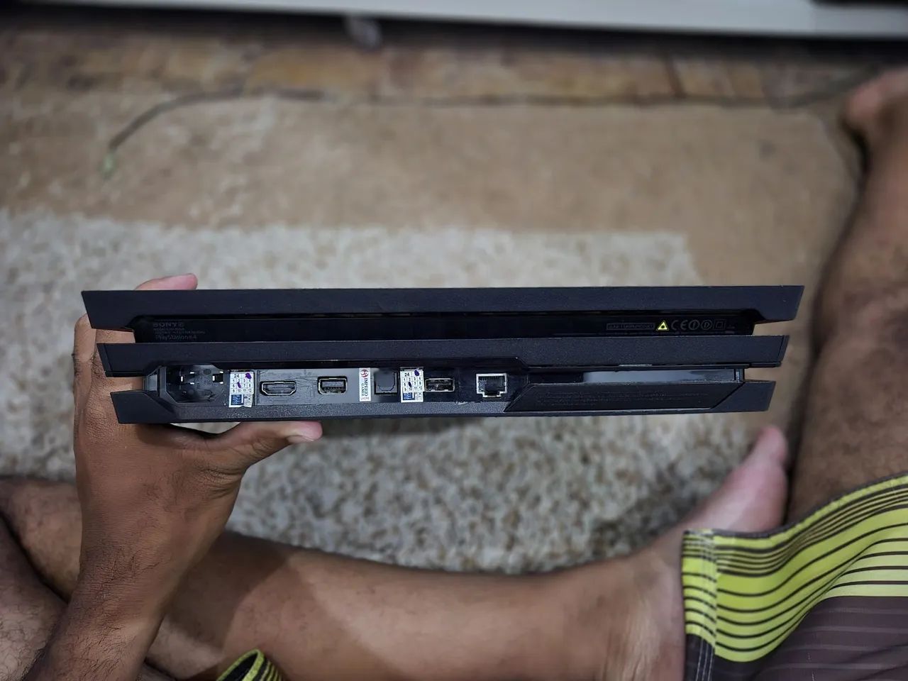 PS4 PRO 1TB+JOGOS - Foto 4
