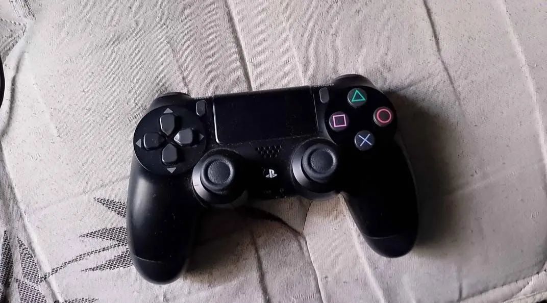 Vendo ps4 - Foto 4