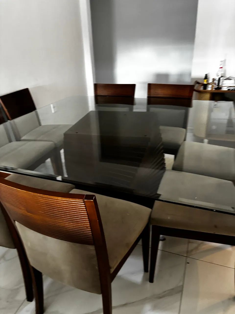 Mesa com cadeiras maciça  - Foto 5