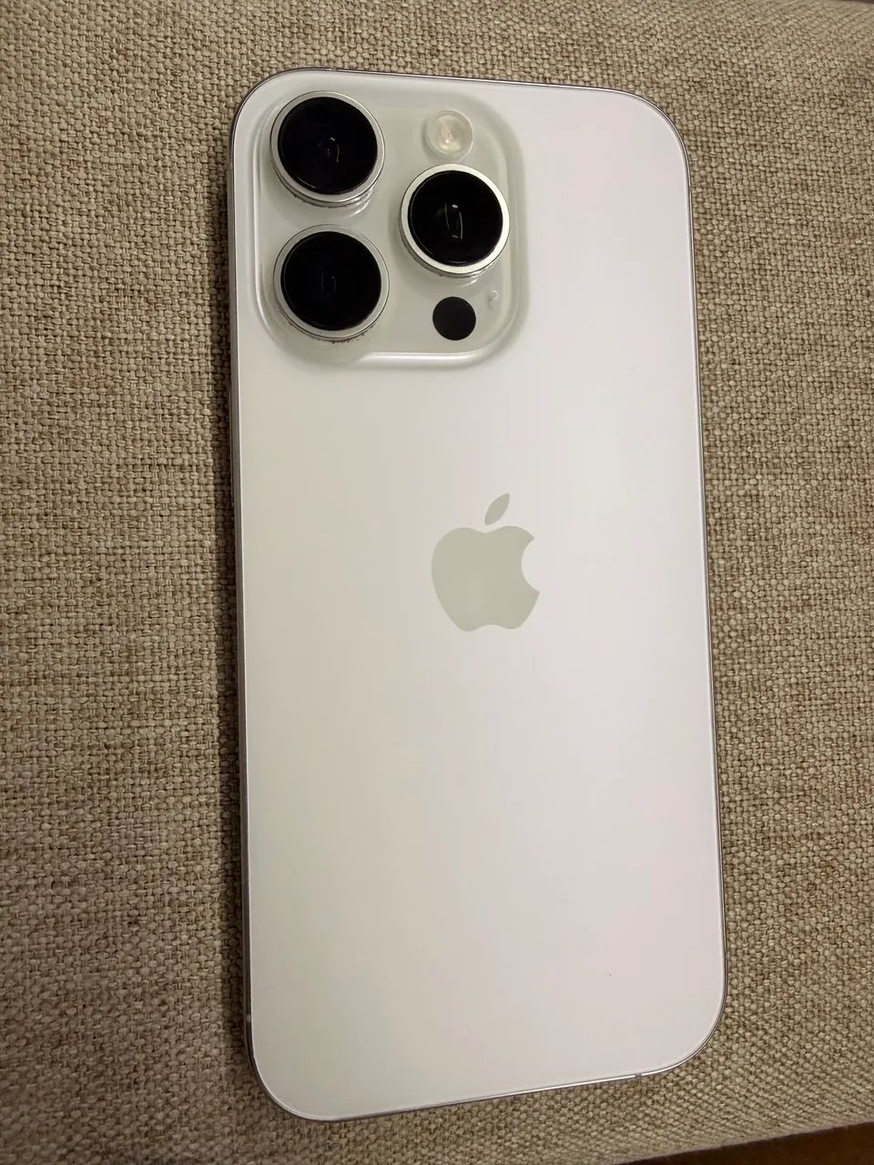IPHONE 16 Pro - Foto 3