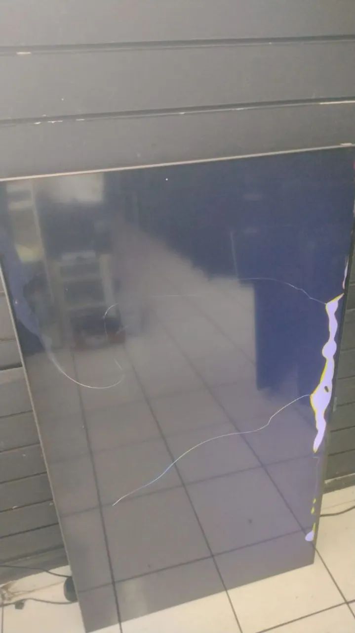 Tv Samsung 55 polegadas, compra pra uso de peças 