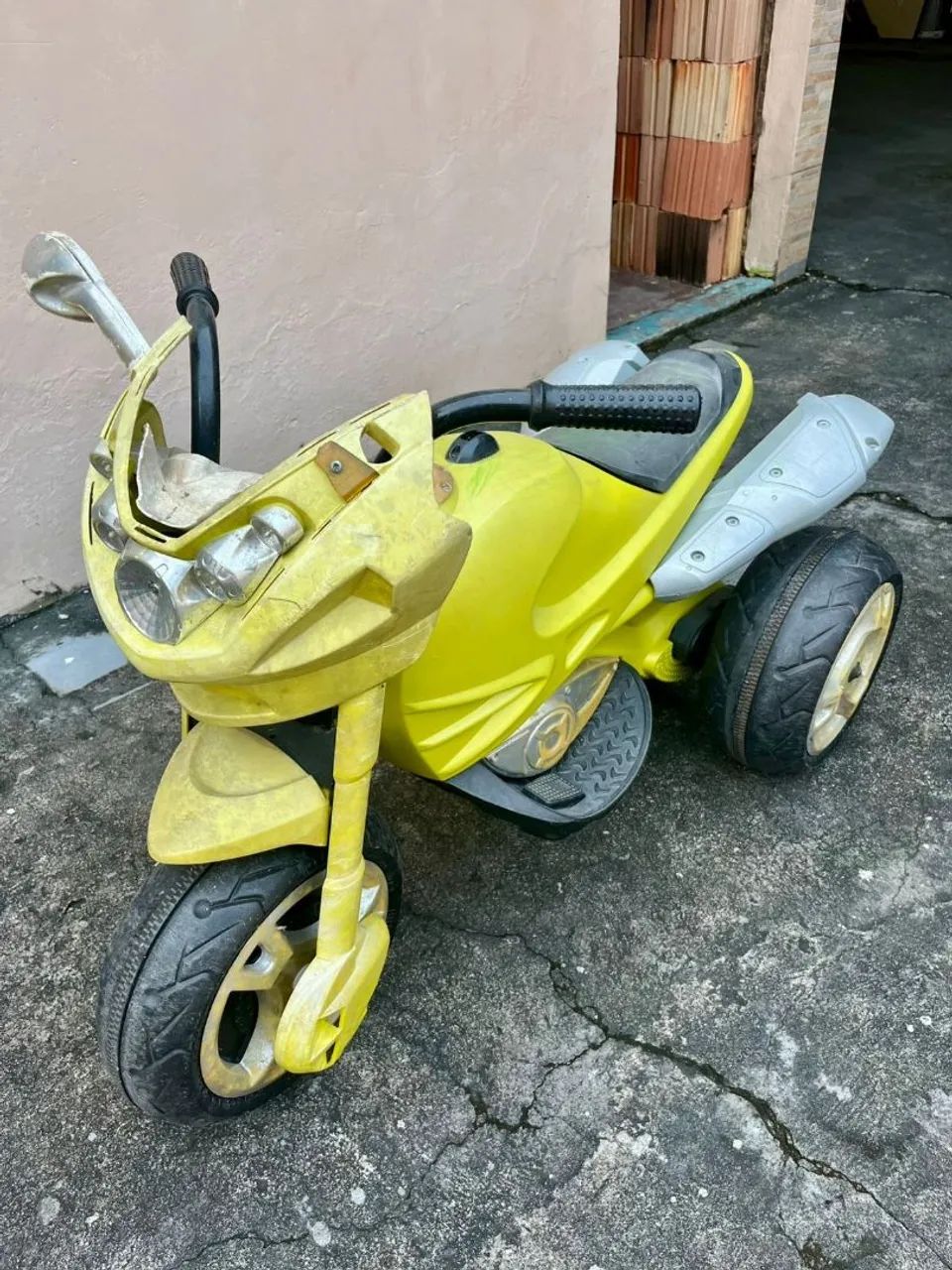 Moto de brinquedo usada - Foto 6