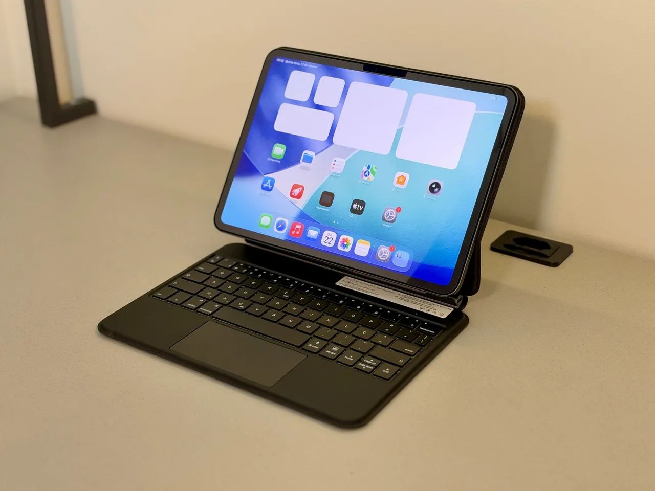 iPad Pro 11 Polegadas M4 256GB Preto - Wi-Fi - Seminovo - Foto 2