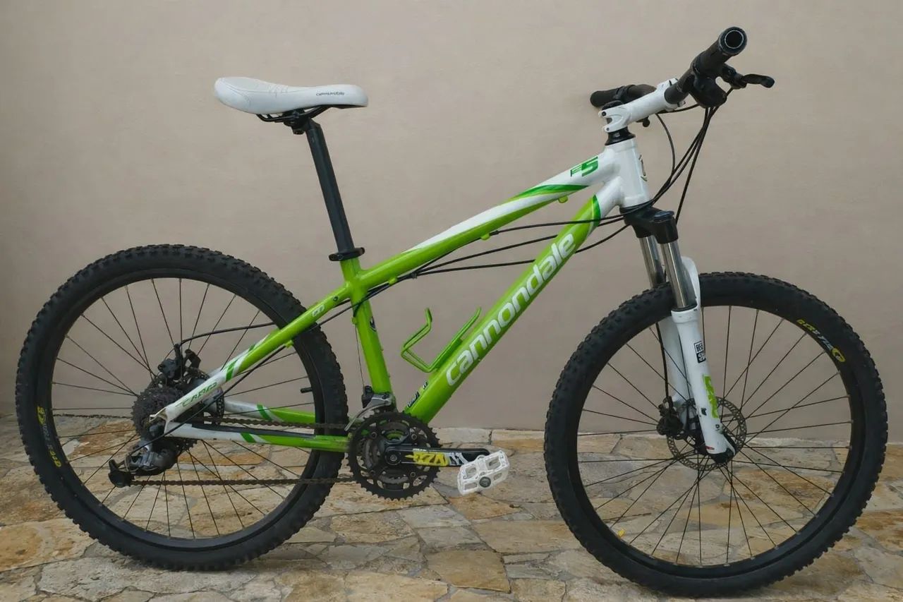 Bicicleta bike CANNONDALE MTB aro 26 