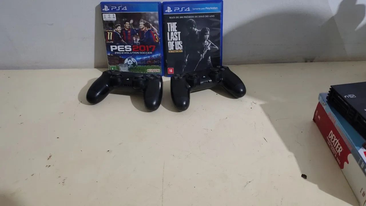 PlayStation 4 1 TB / 2 CONTROLES - Foto 2
