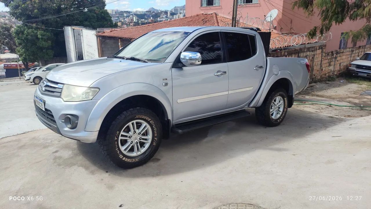 Mitsubishi L200 2014
