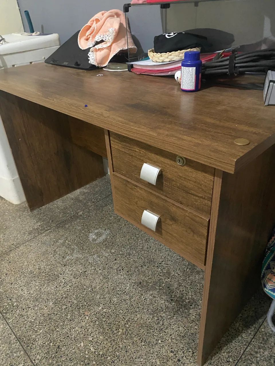 Vendo escrivaninha de madeira  - Foto 5