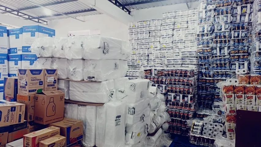 Vendo ou Troco Distribuidora em funcionamento no segmento de produtos de limpeza - Foto 4