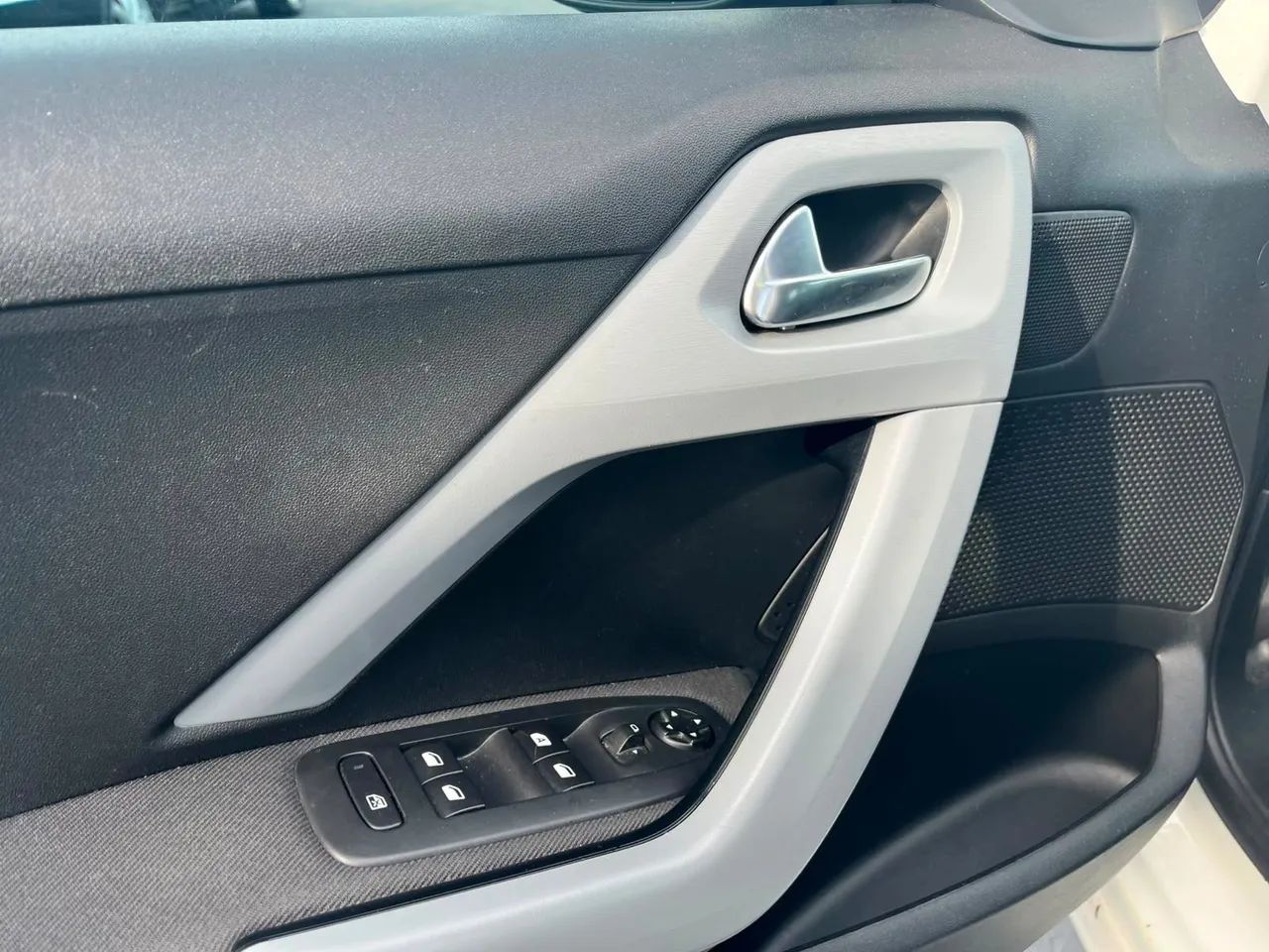Peugeot 208 Active/active Pack 1.5 Flex 8V 5P 2015 - Foto 4