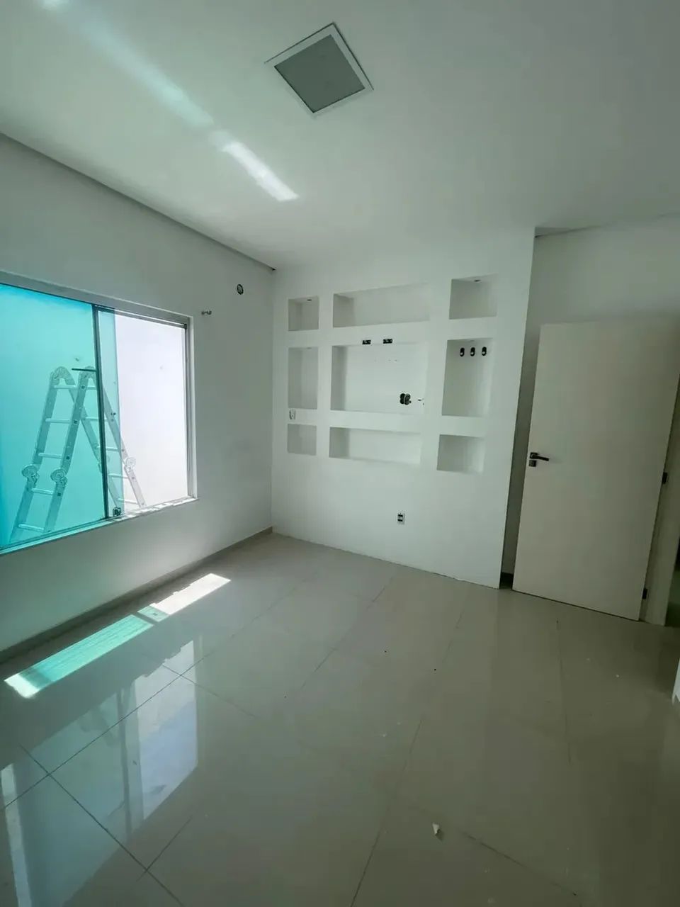 Imóvel para aluguel possui 200 metros quadrados com 3 quartos - Foto 10