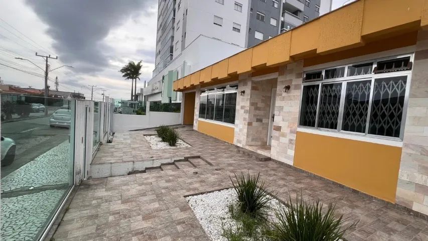 ALUGUEL CASA COMERCIAL - JARDIM ATLÃNTICO - ESTREITO - FPOLIS