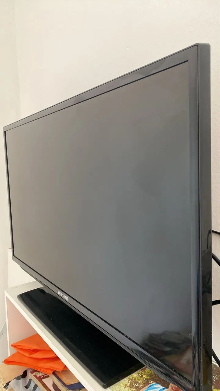 Tv Samsung 32 polegadas  Não é smart 