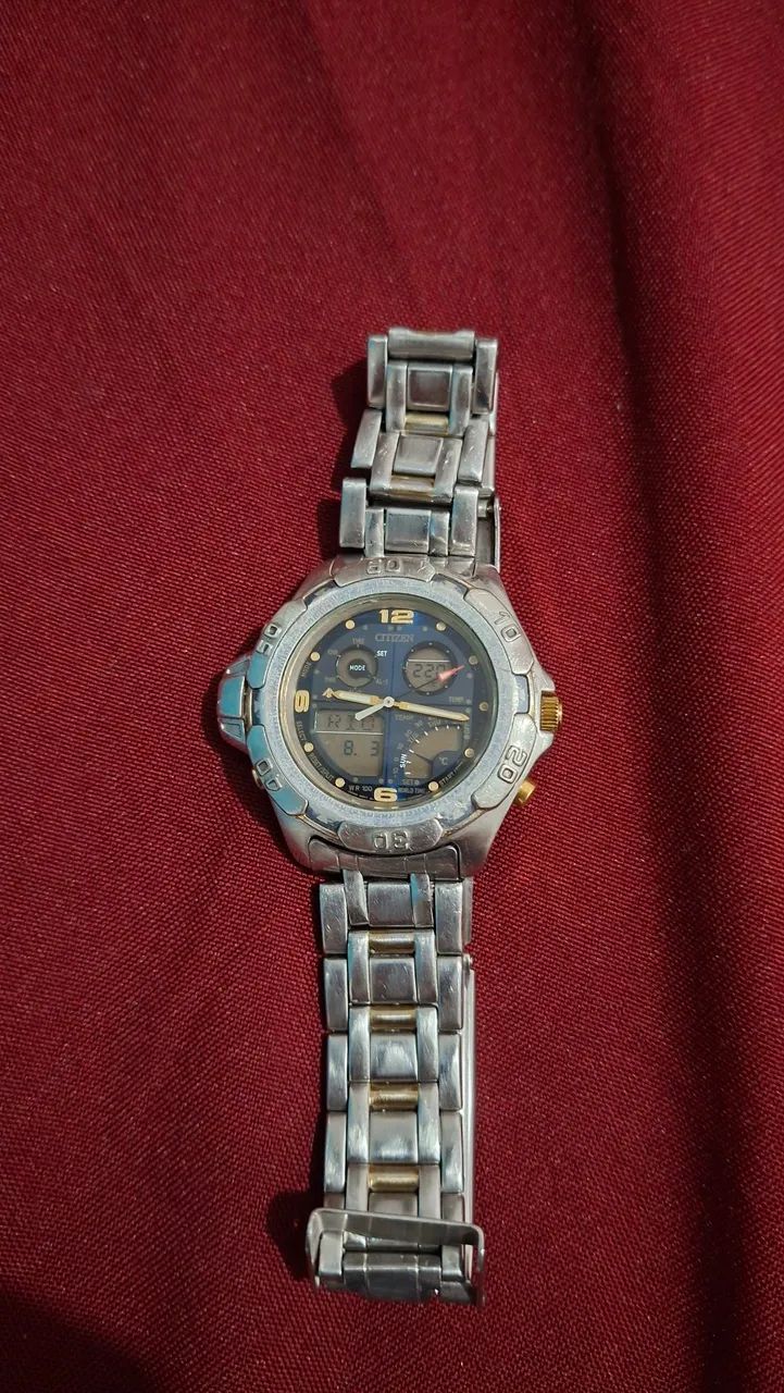 Vendo Relógio citizen temperatura funcionando perfeitamente 
