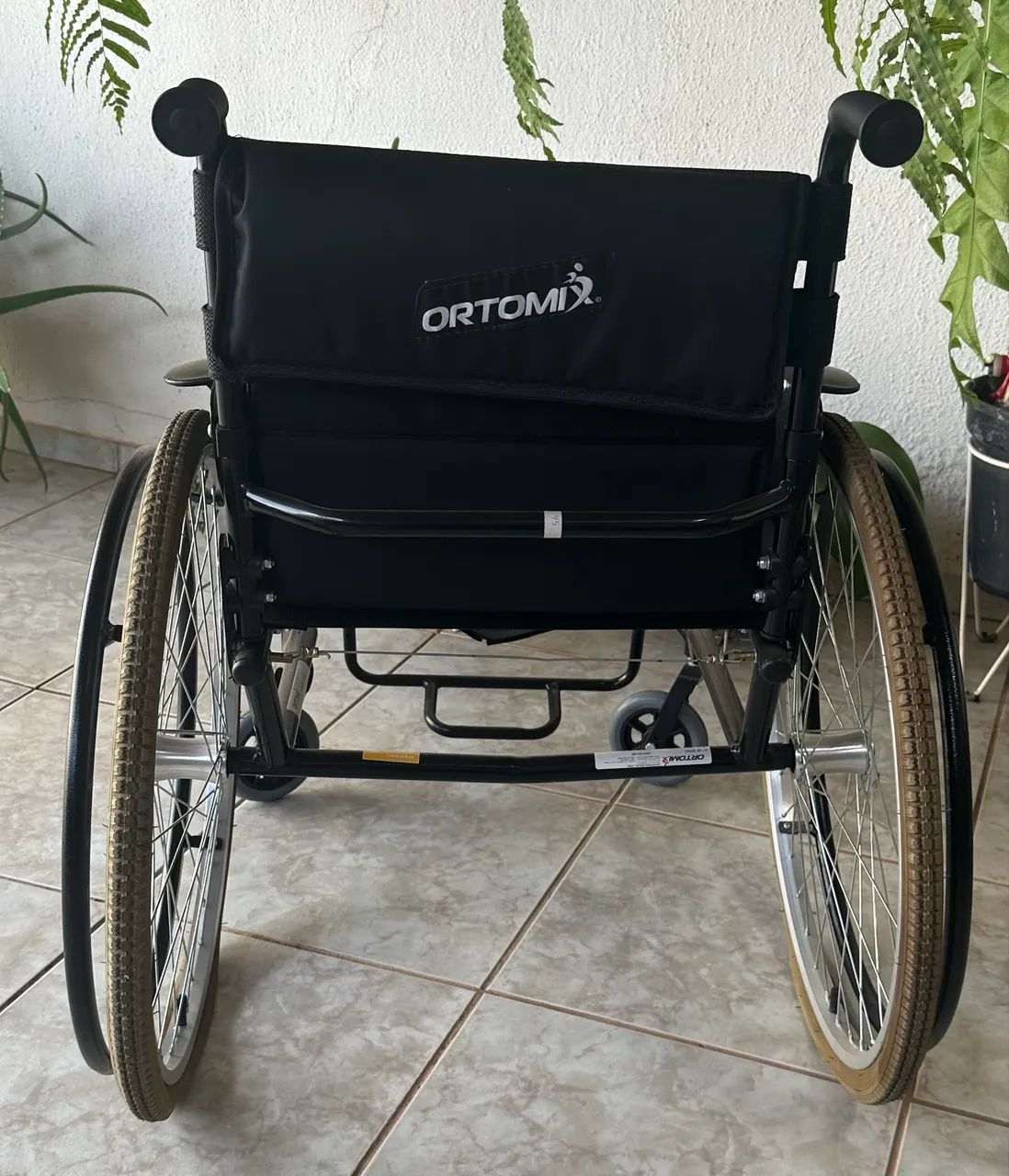 Cadeira monobloco nova - Foto 2