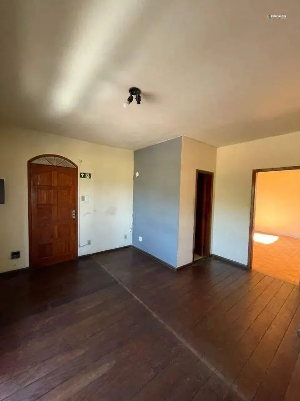 Salas para locaçao