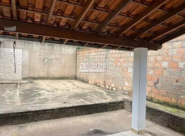 Casa à Venda no bairro Parque das Américas, Uberaba - Foto 3