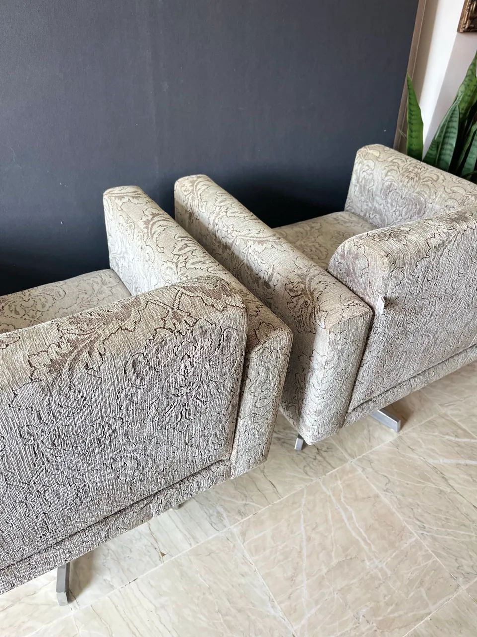 Duas Poltronas  - Foto 2