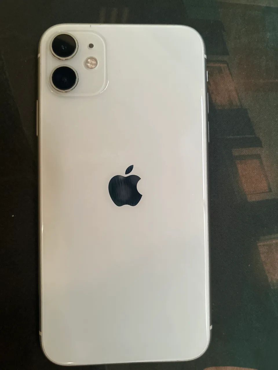 iPhone 11 branco 64gb