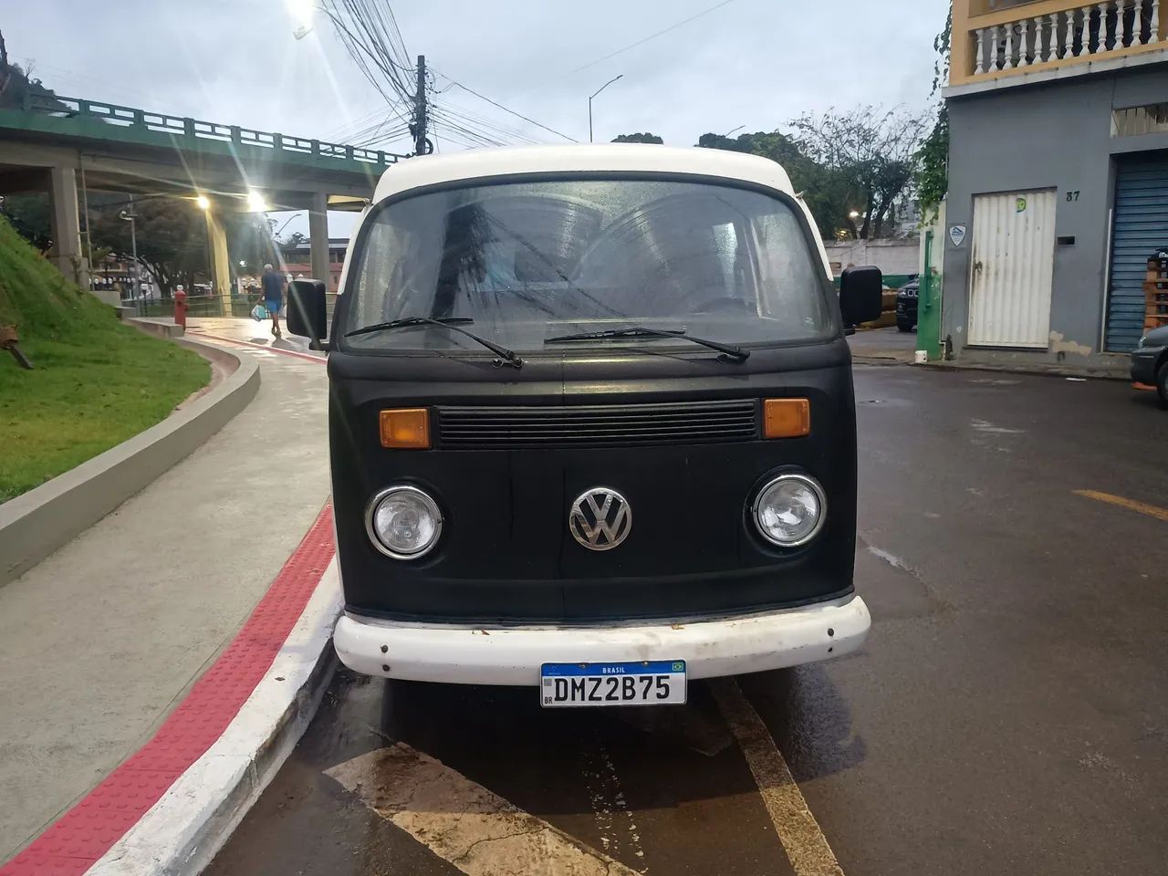 Volkswagen Kombi Standard/ Luxo/ Serie Prata 2005