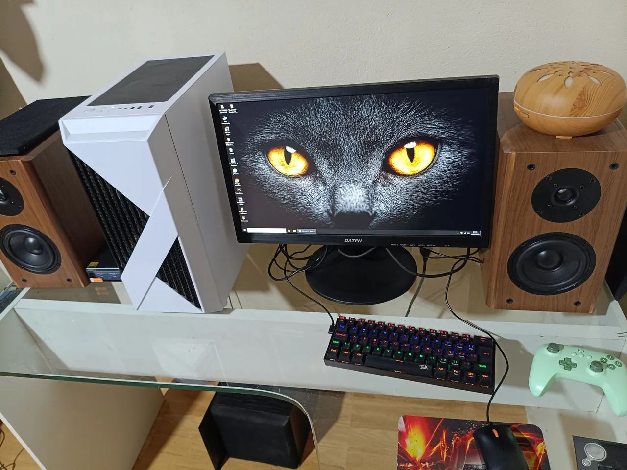 PC gamer Seminovo