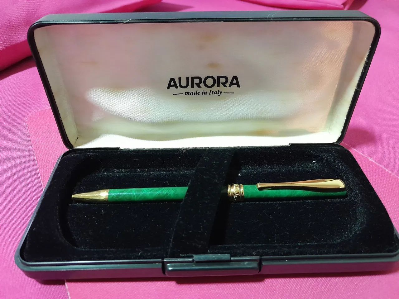 Caneta esferográfica Aurora 