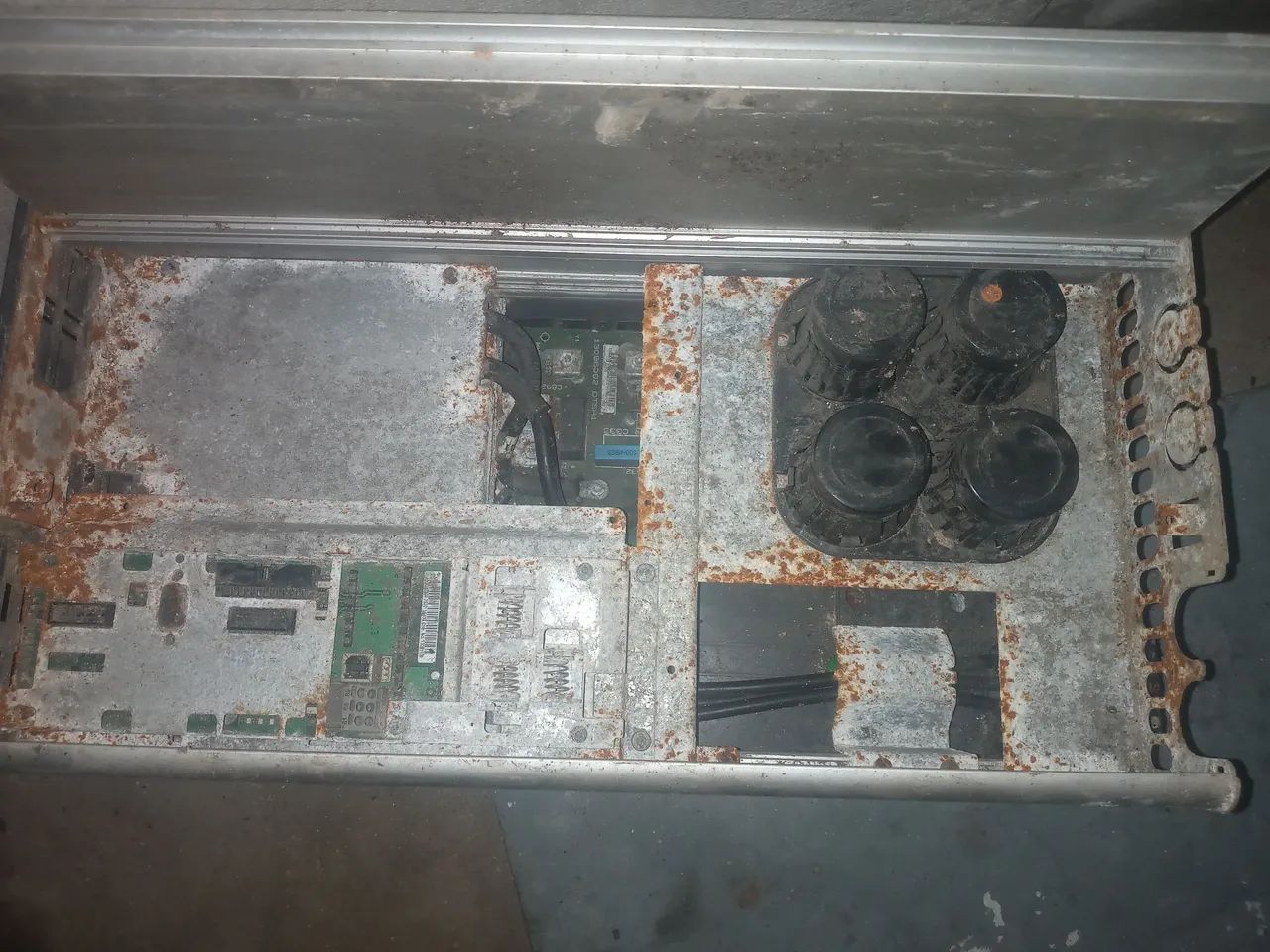 Placa Conversor frequência danfloss vlt cds 302 para pecas - Foto 2
