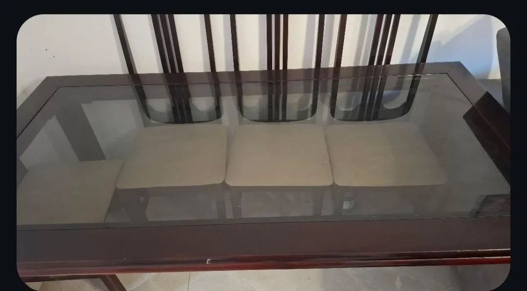 Mesa vidro. 6 lugares 
