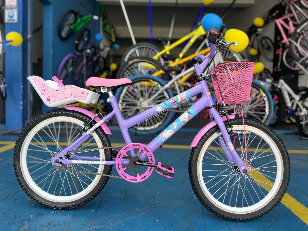 Bicicleta aro 20 seminova com cadeirinha de boneca - Lilás com rosa - Foto 2