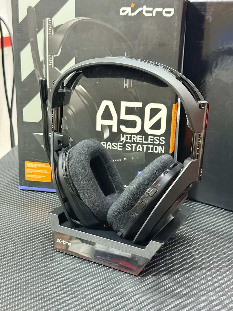 Astro A50 Gen4 Wireless Headset + Base Station PC PS4 Mac - Fones
