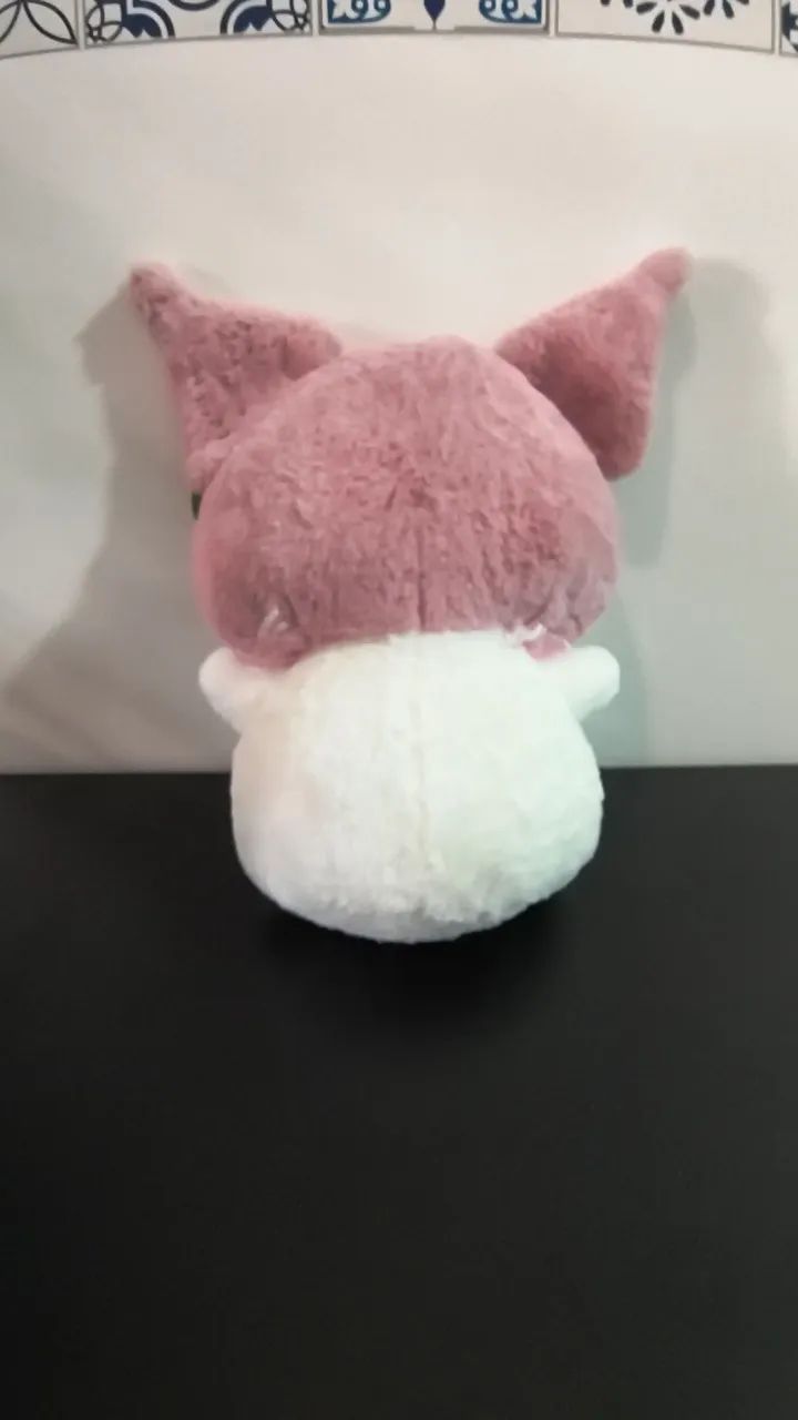 Kit 2 Pelúcias Hello Kitty + Kuromi - 30cm - Foto 5