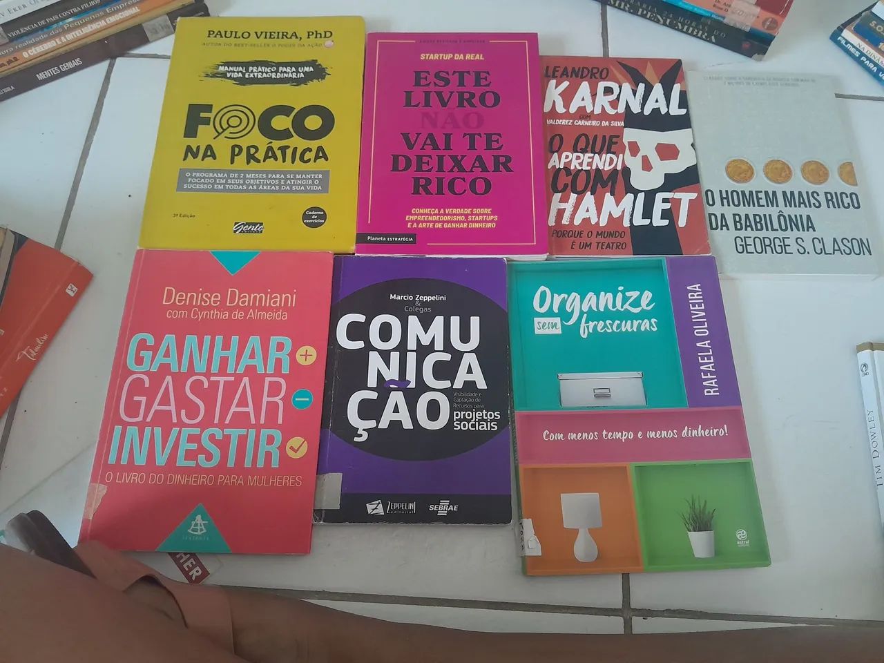 Bazar de livros - Foto 4
